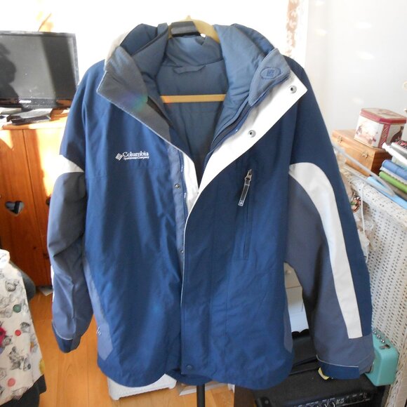 COLUMBIA COAT-3 IN 1-CORE INTERCHANGE-MEN'S SIZE LARGE - Picture 1 of 14